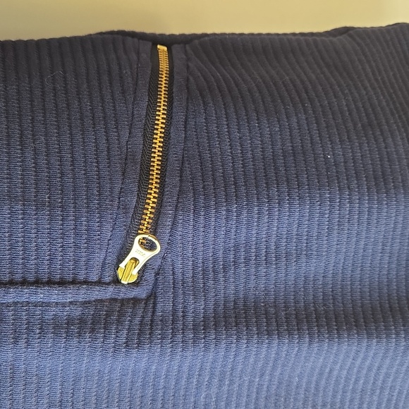 Boden Top in Navy size 6 - Picture 4 of 5